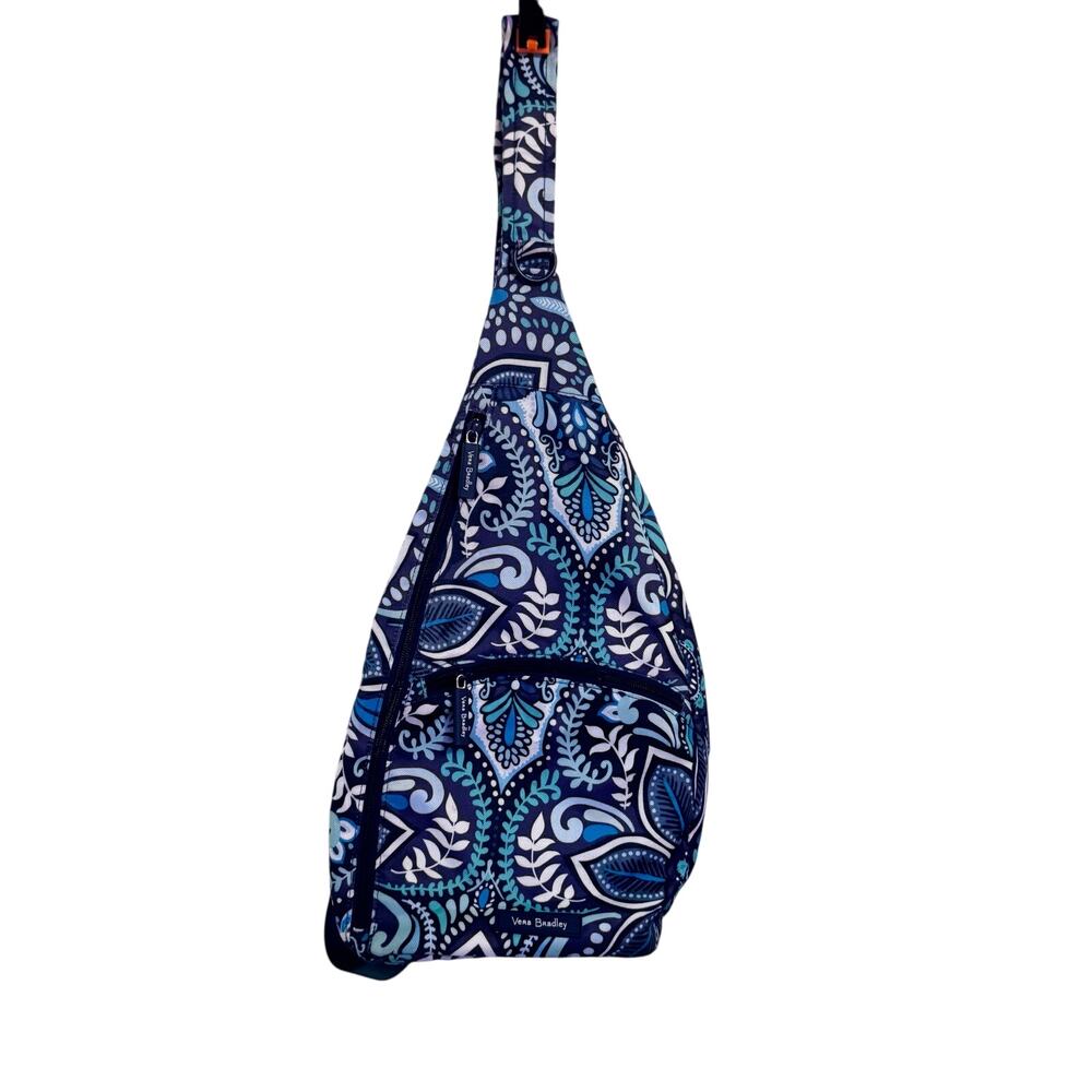 VERA BRADLEY cross Body Bag Blue and White GORGEOUS with adjustable strap